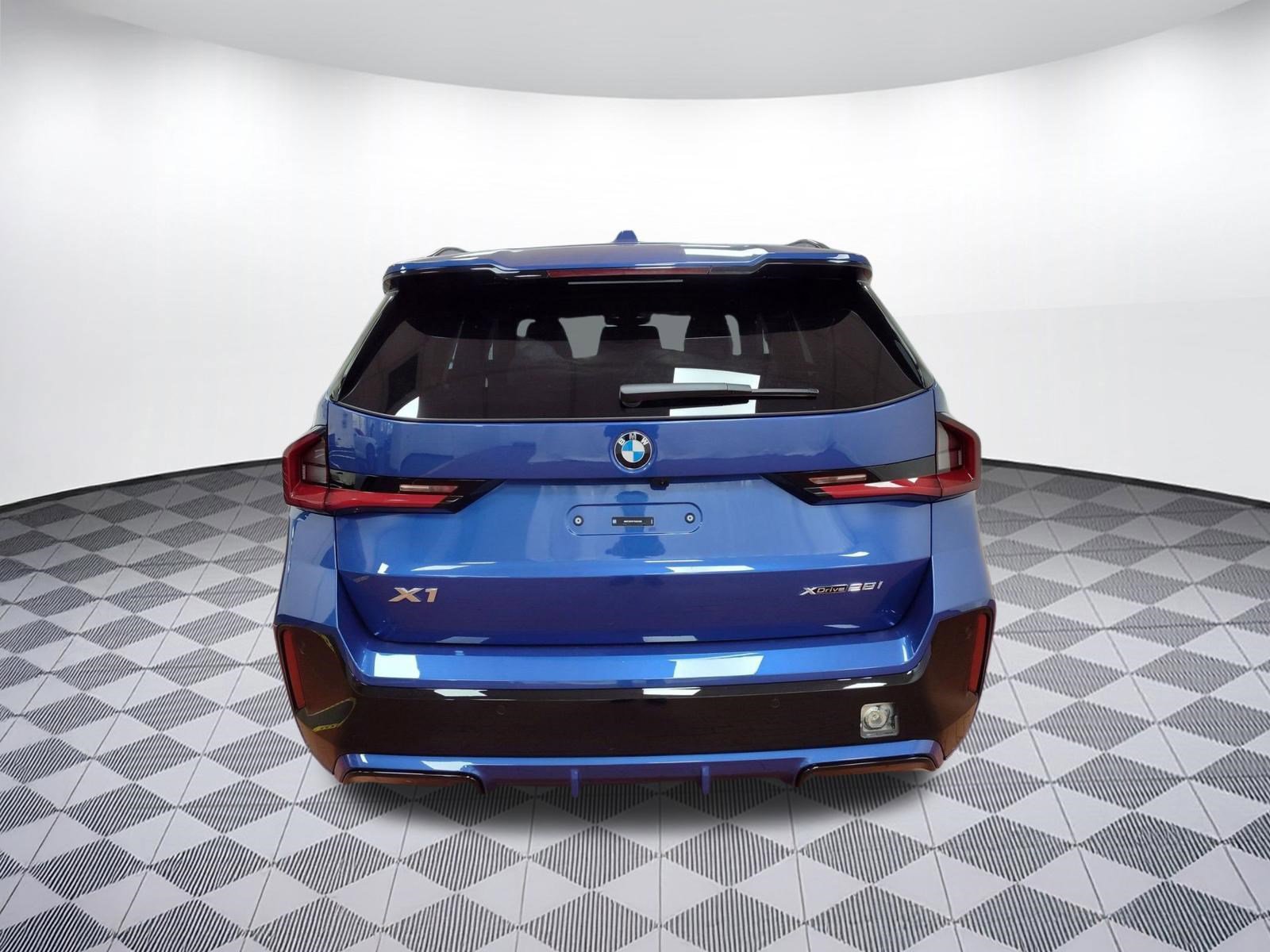 Used 2026 BMW X1 xDrive28i w/ Technology Package image 10