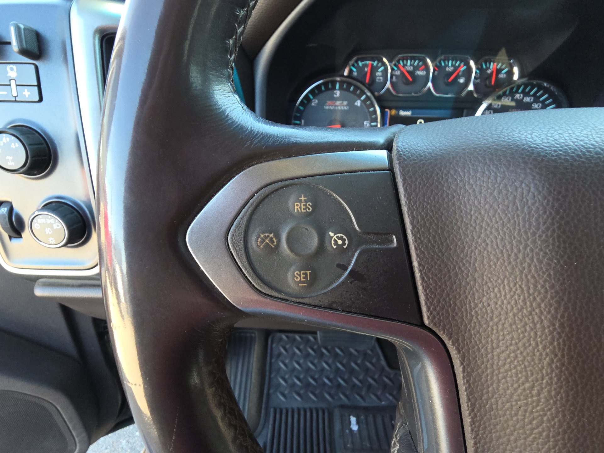 Used 2014 Chevrolet Silverado 1500 LT w/ All Star Edition AWD/4WD image 19