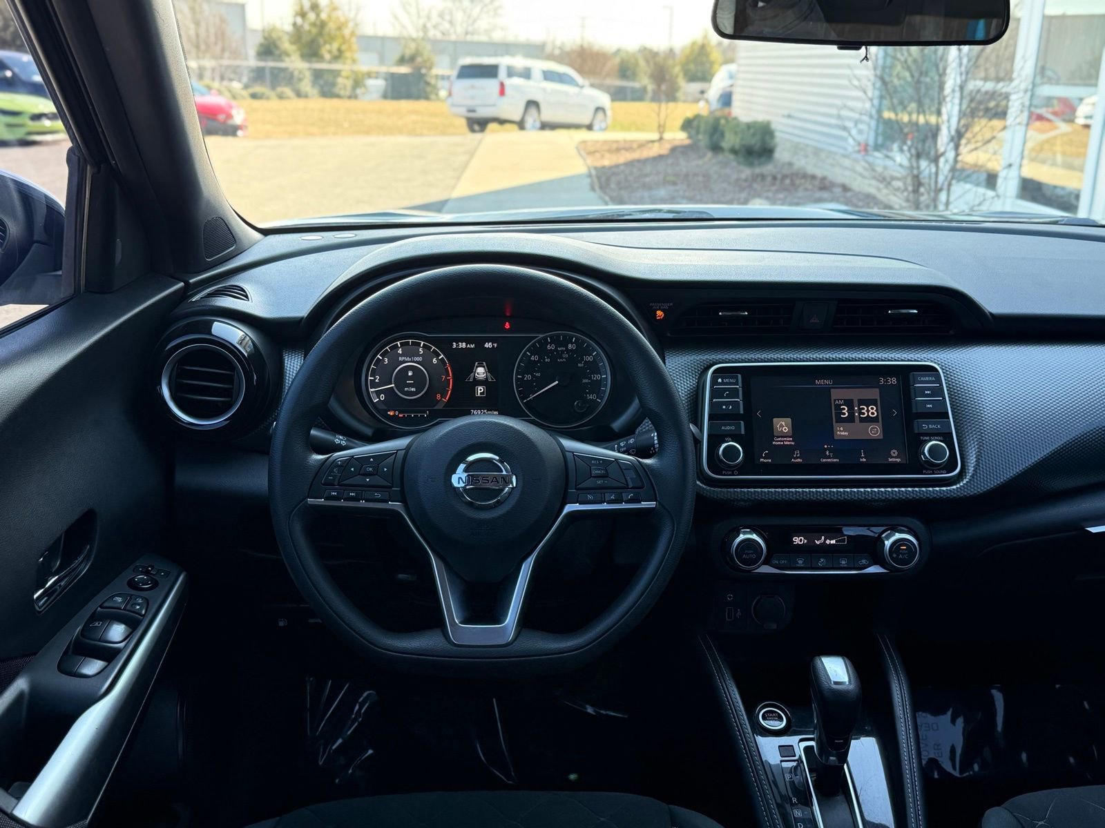 Used 2020 Nissan Kicks SV image 29