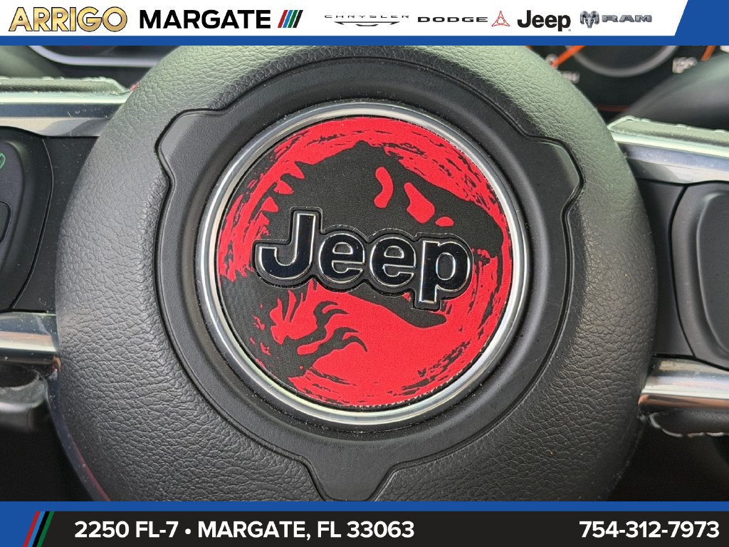 Certified 2023 Jeep Gladiator Overland w/ Popular Equipment Package AWD/4WD image 23