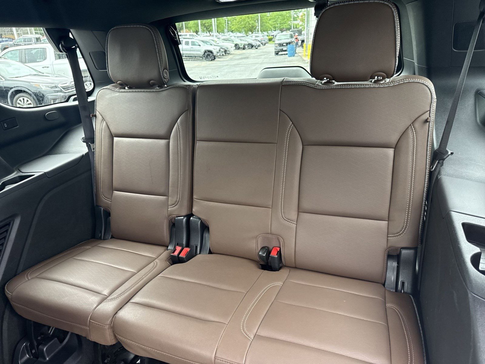 Used 2023 Chevrolet Tahoe High Country w/ Premium Package 2 AWD/4WD image 25