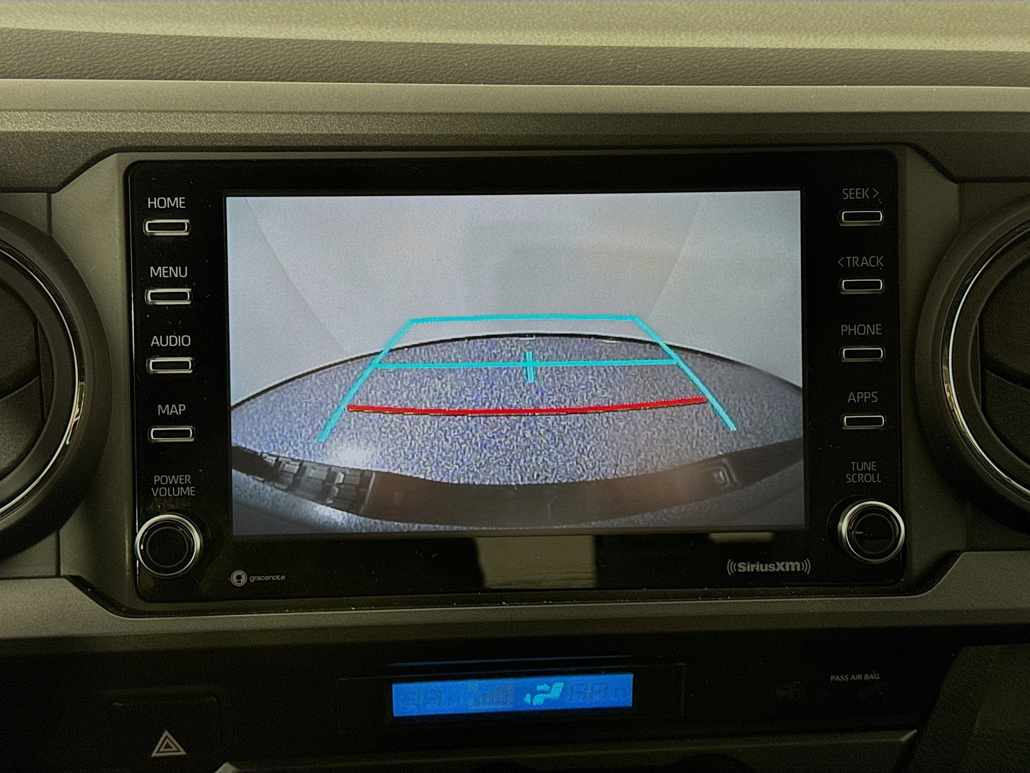 Used 2022 Toyota Tacoma TRD Off-Road image 13