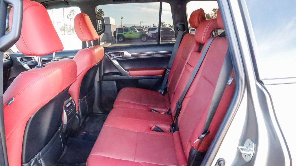 Used 2023 Lexus GX 460 Premium w/ Premium Package image 20