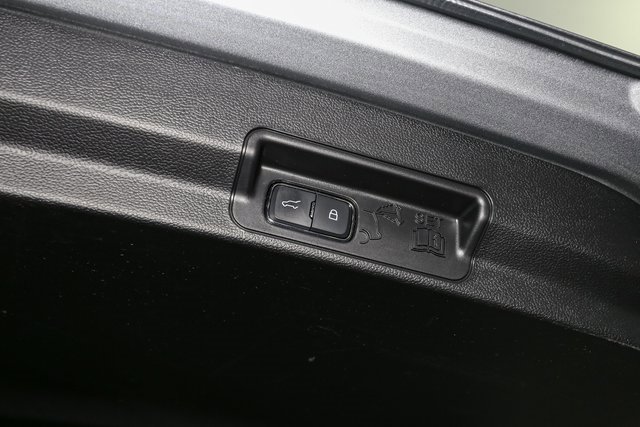 Used 2023 Ford Explorer XLT w/ Equipment Group 202A image 12