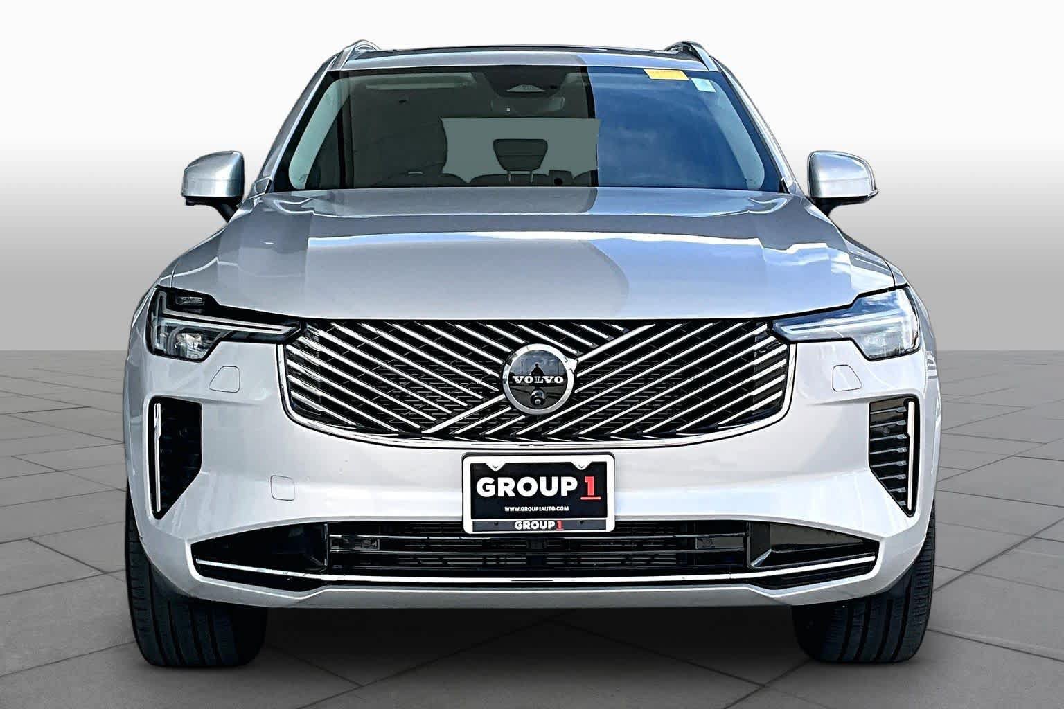 Used 2025 Volvo XC90 B5 Plus AWD/4WD image 4