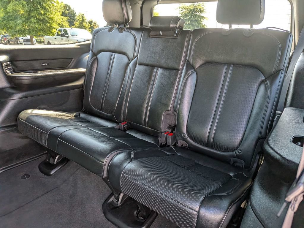 Used 2024 Jeep Wagoneer Series II AWD/4WD image 13
