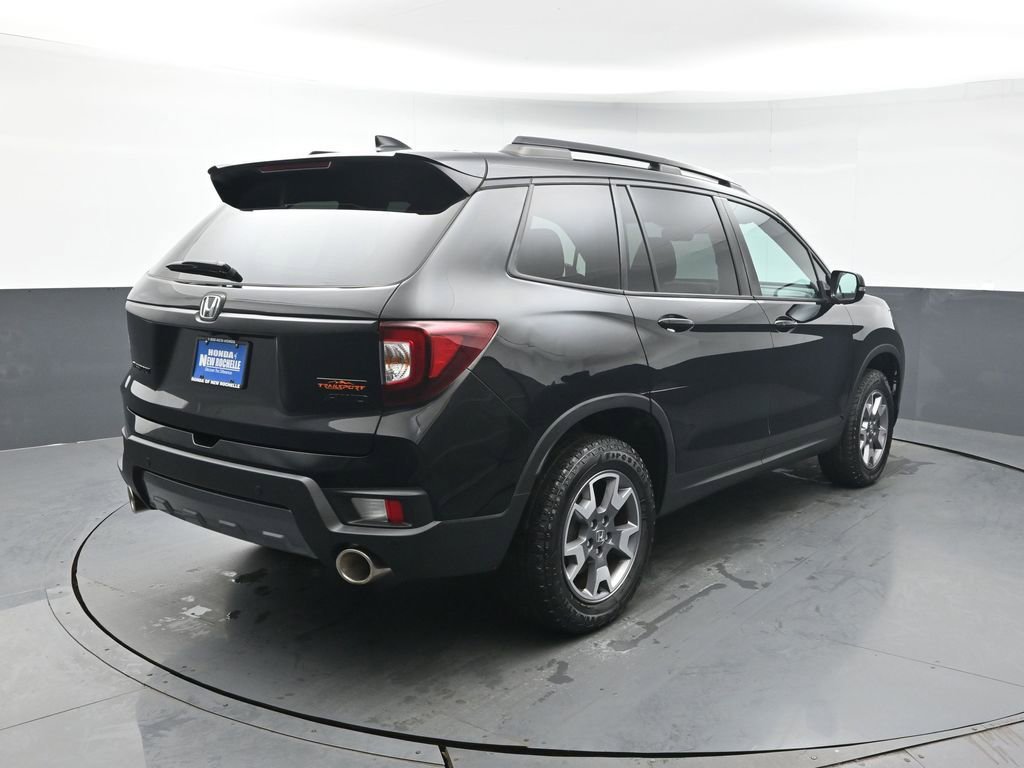 Used 2023 Honda Passport TrailSport image 6