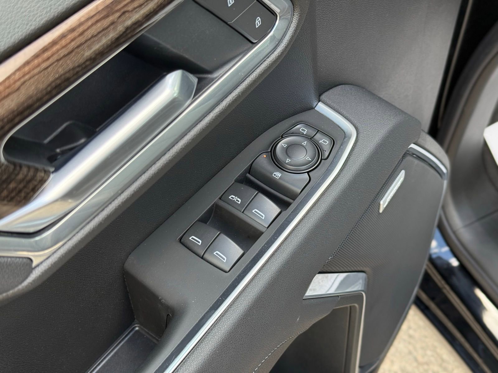 Used 2026 Chevrolet Silverado 1500 RST w/ Convenience Package II AWD/4WD image 12