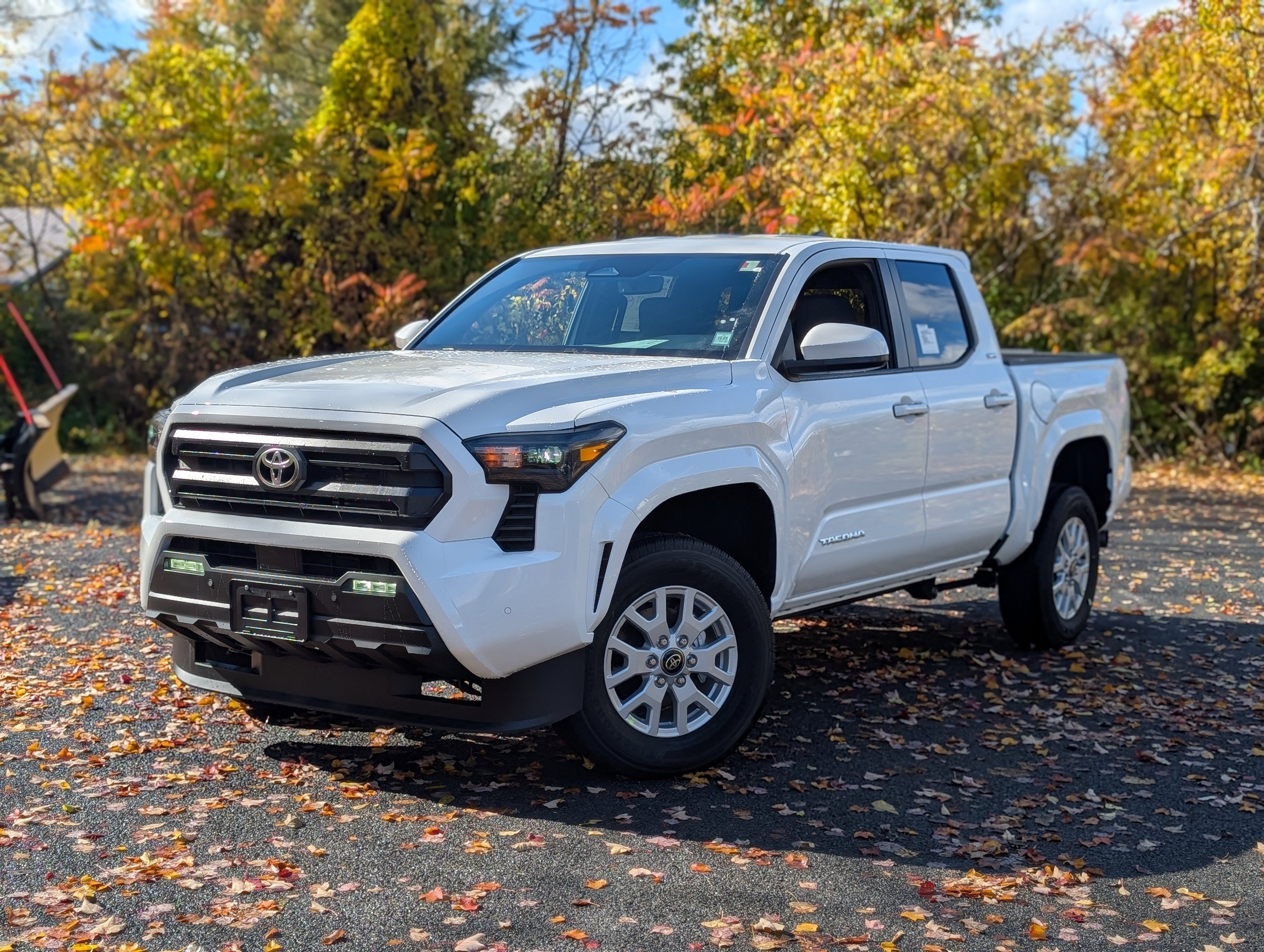 New 2025 Toyota Tacoma SR5