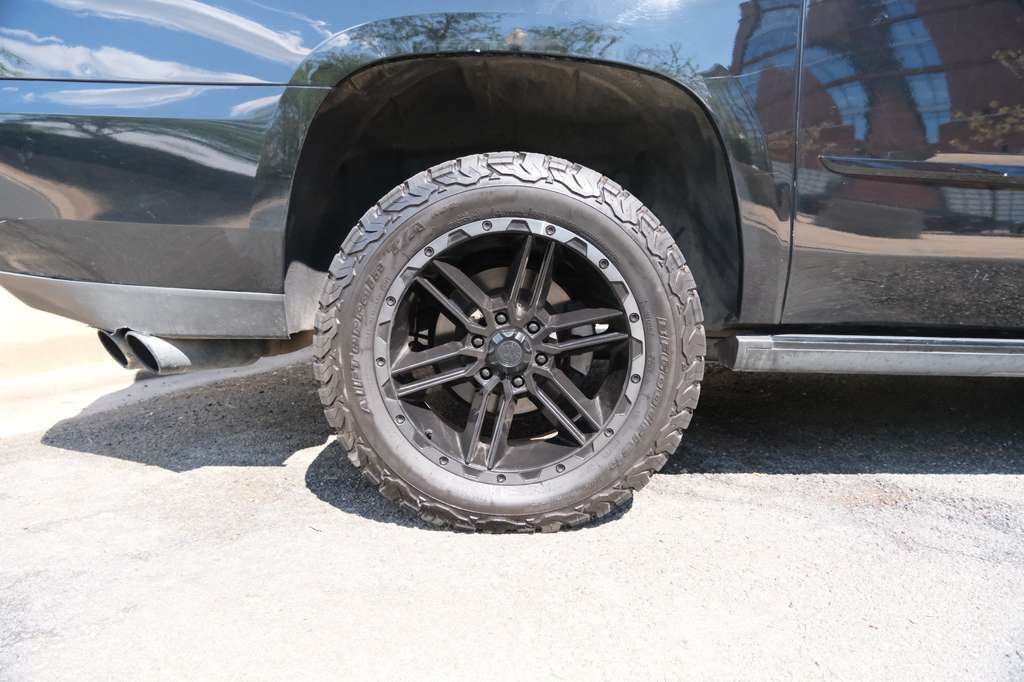 Used 2019 Cadillac Escalade ESV Platinum AWD/4WD image 14