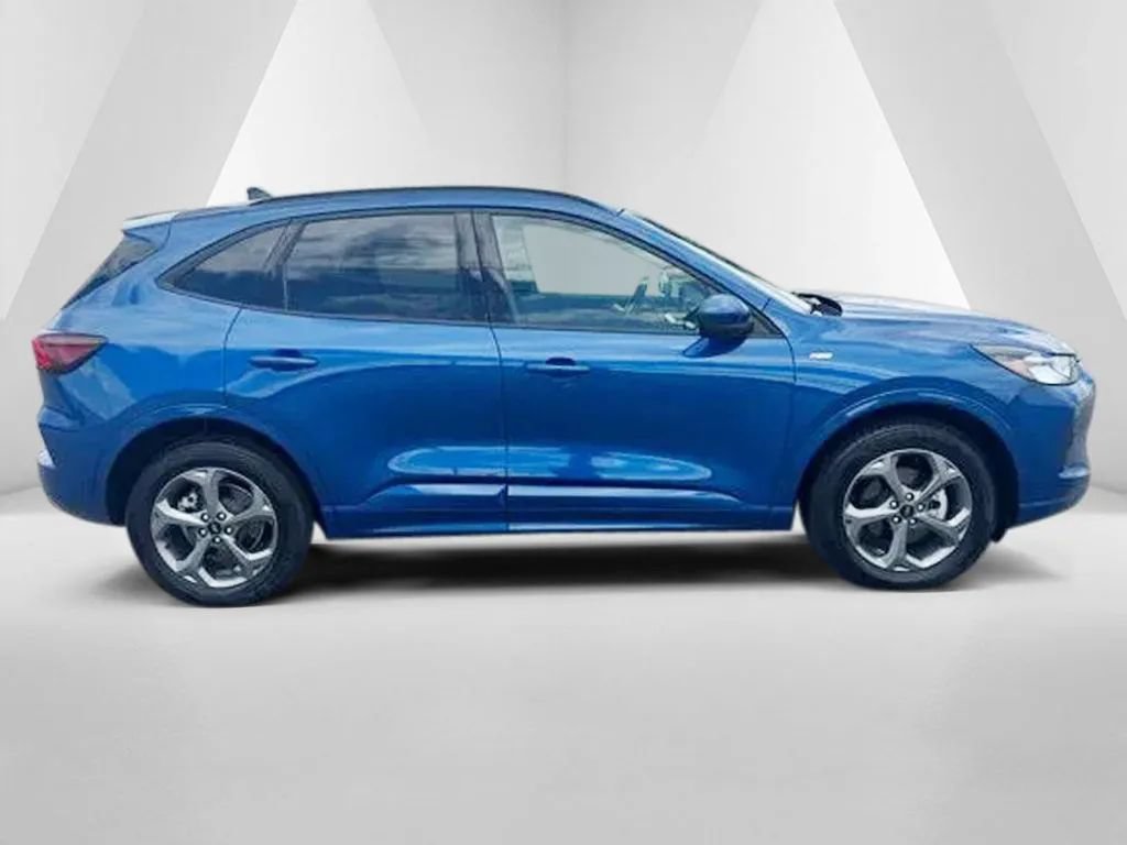 Used 2023 Ford Escape ST-Line Select w/ Tech Pack #1 AWD/4WD image 8