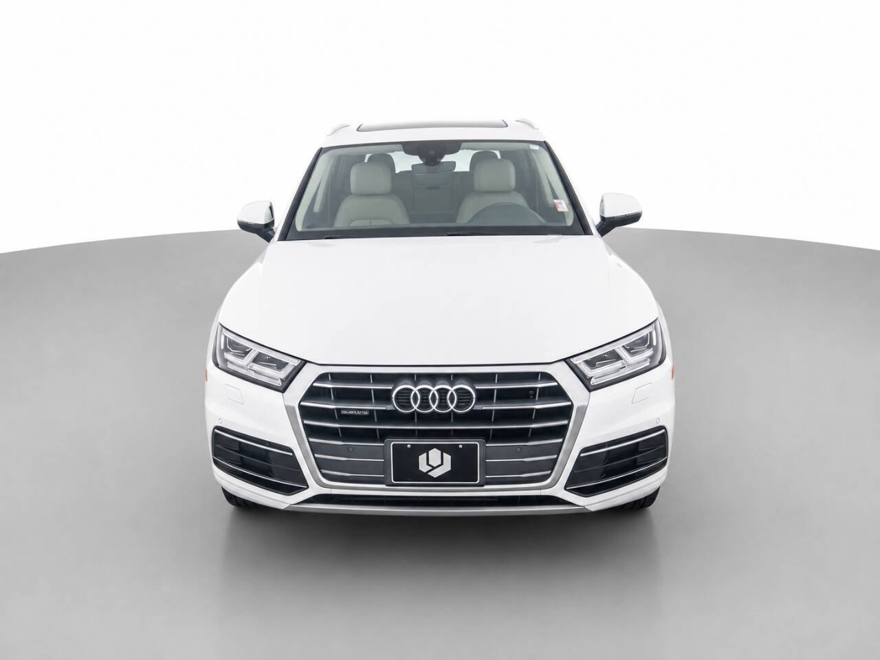 Used 2018 Audi Q5 2.0T Premium Plus w/ Premium Plus Package AWD/4WD image 2