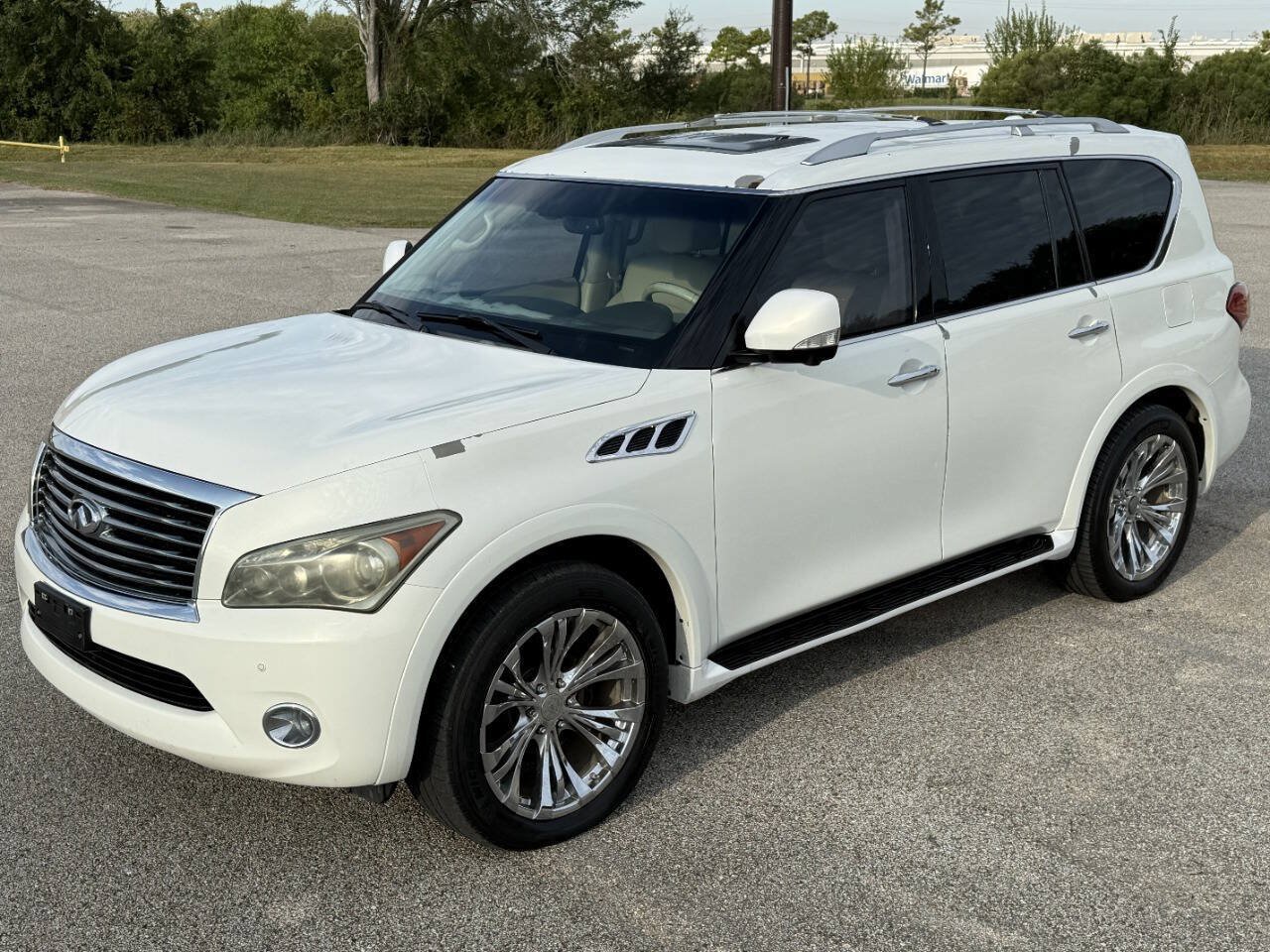 Used 2012 INFINITI QX56 4WD w/ Theater Pkg image 1
