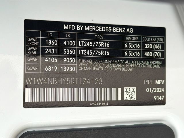 Used 2024 Mercedes-Benz Sprinter 2500 image 26