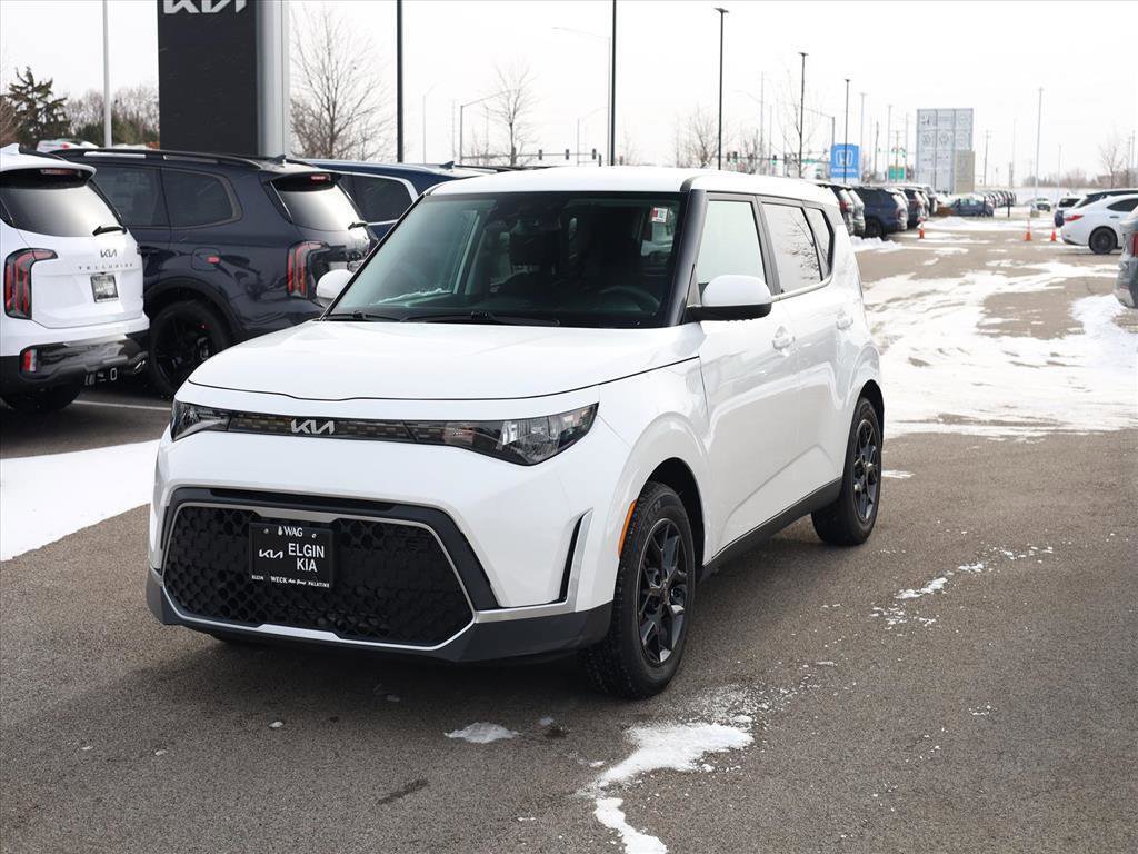 Used 2023 Kia Soul S image 3