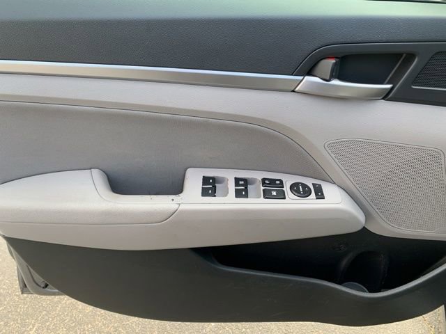 Used 2019 Hyundai Elantra SEL FWD image 18