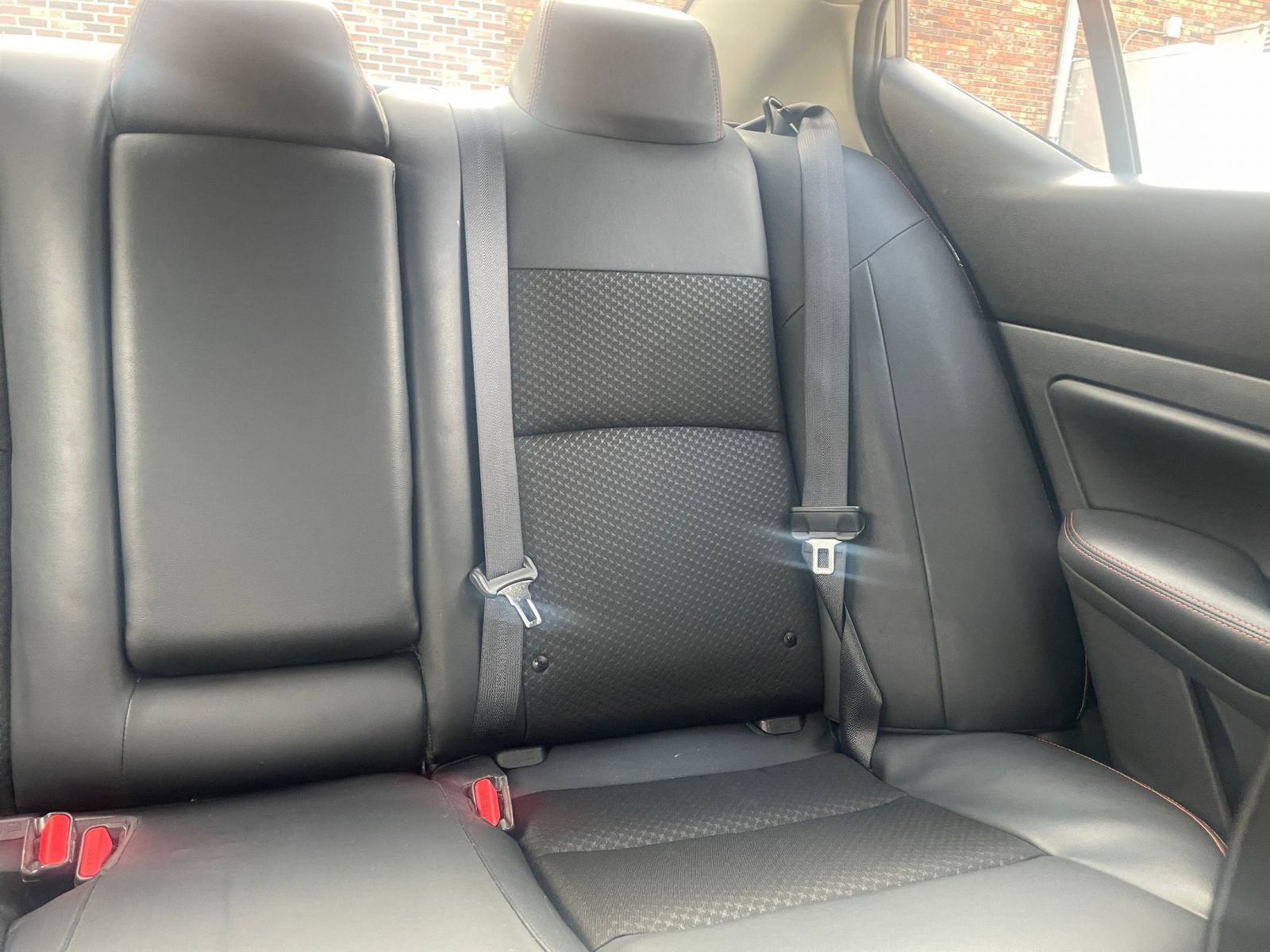 Used 2025 Nissan Altima 2.5 SR image 37