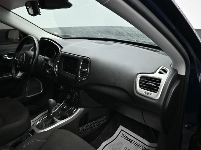 Used 2019 Jeep Compass Sport w/ Cold Weather Group image 9
