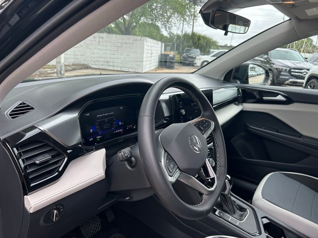 Certified 2025 Volkswagen Taos S image 17