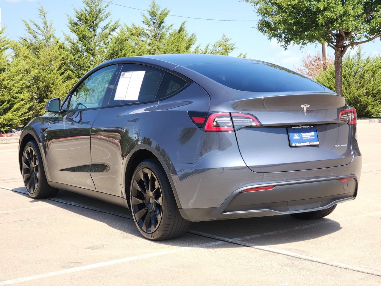 Used 2020 Tesla Model Y Long Range AWD/4WD image 3
