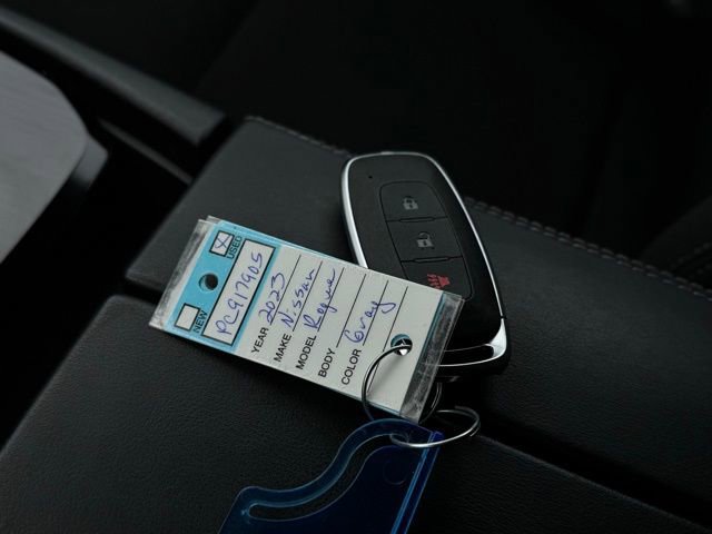 Used 2023 Nissan Rogue S image 30