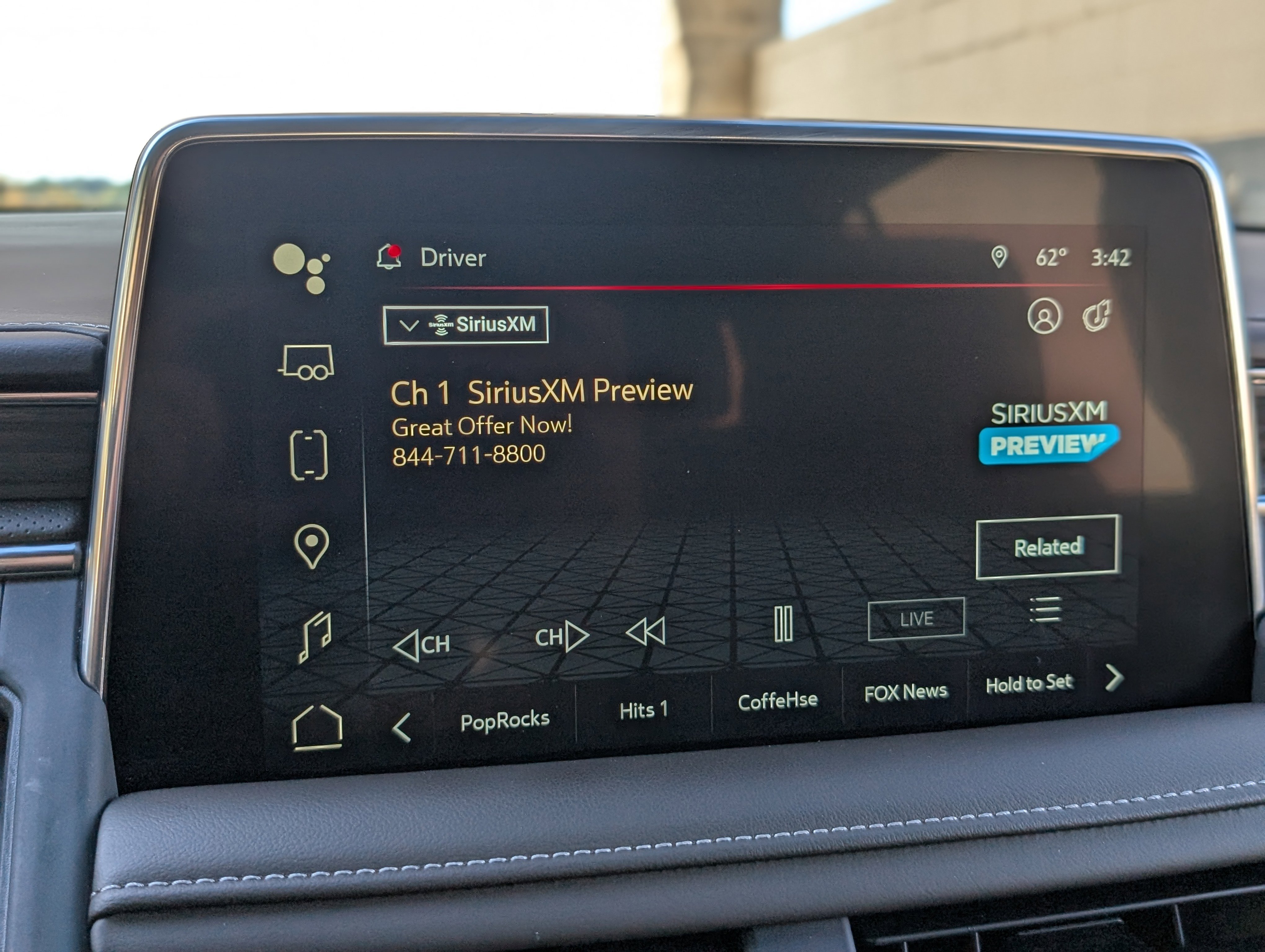 Used 2023 GMC Yukon XL SLT w/ SLT Luxury Package image 29