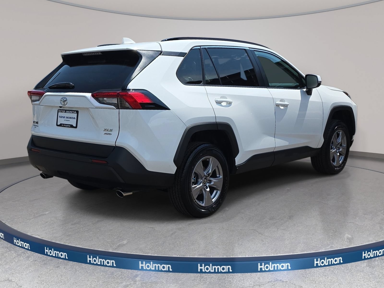 Used 2025 Toyota RAV4 XLE AWD/4WD image 6