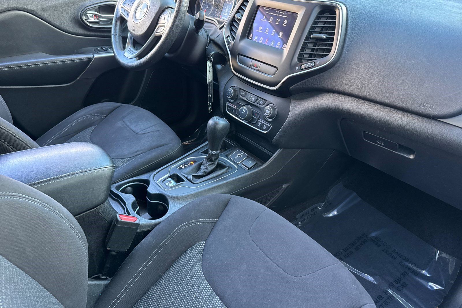 Used 2019 Jeep Cherokee Latitude w/ Popular Appearance Group image 30