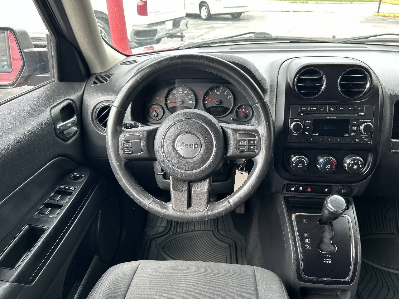 Used 2012 Jeep Patriot Latitude w/ Sun/Sound Group AWD/4WD image 12