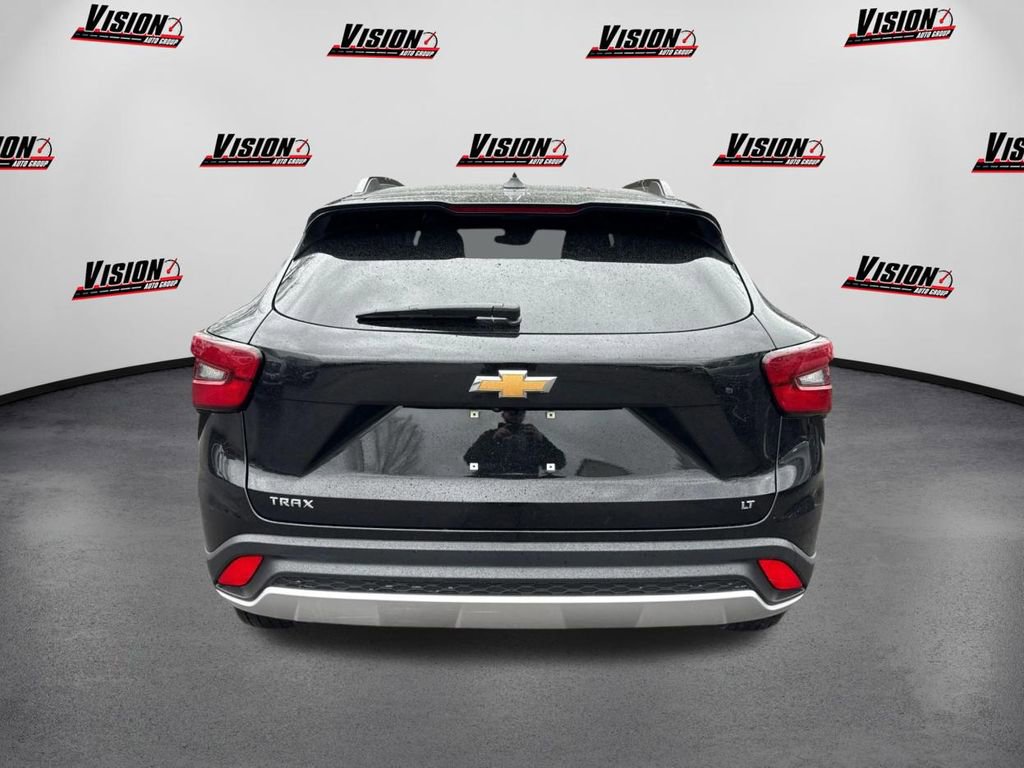Used 2024 Chevrolet Trax LT image 6