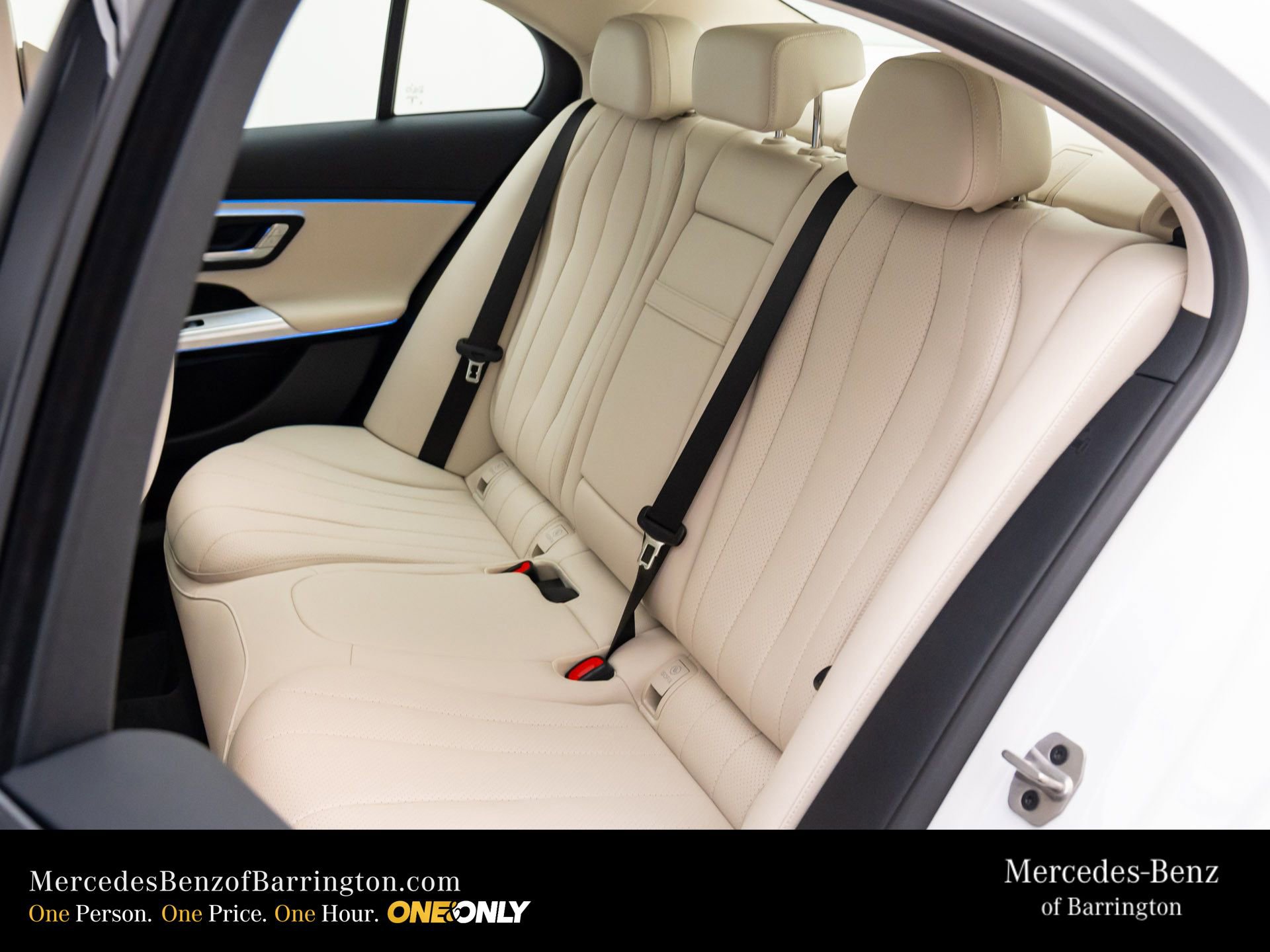 New 2026 Mercedes-Benz E 450 4MATIC Sedan image 32