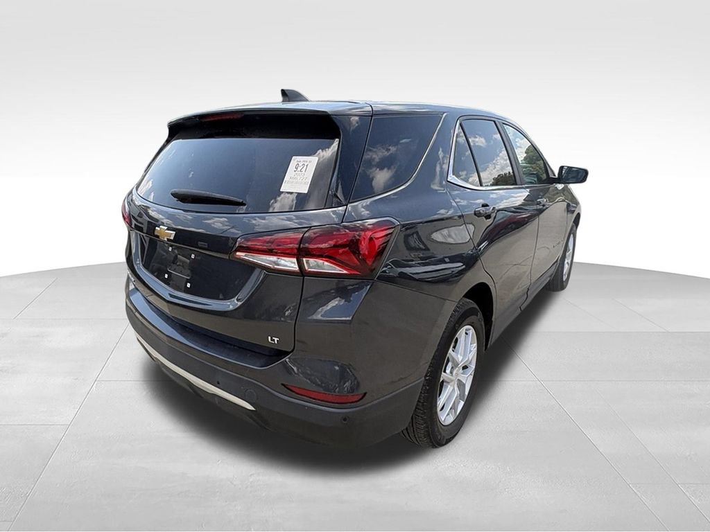 Used 2023 Chevrolet Equinox LT FWD image 9
