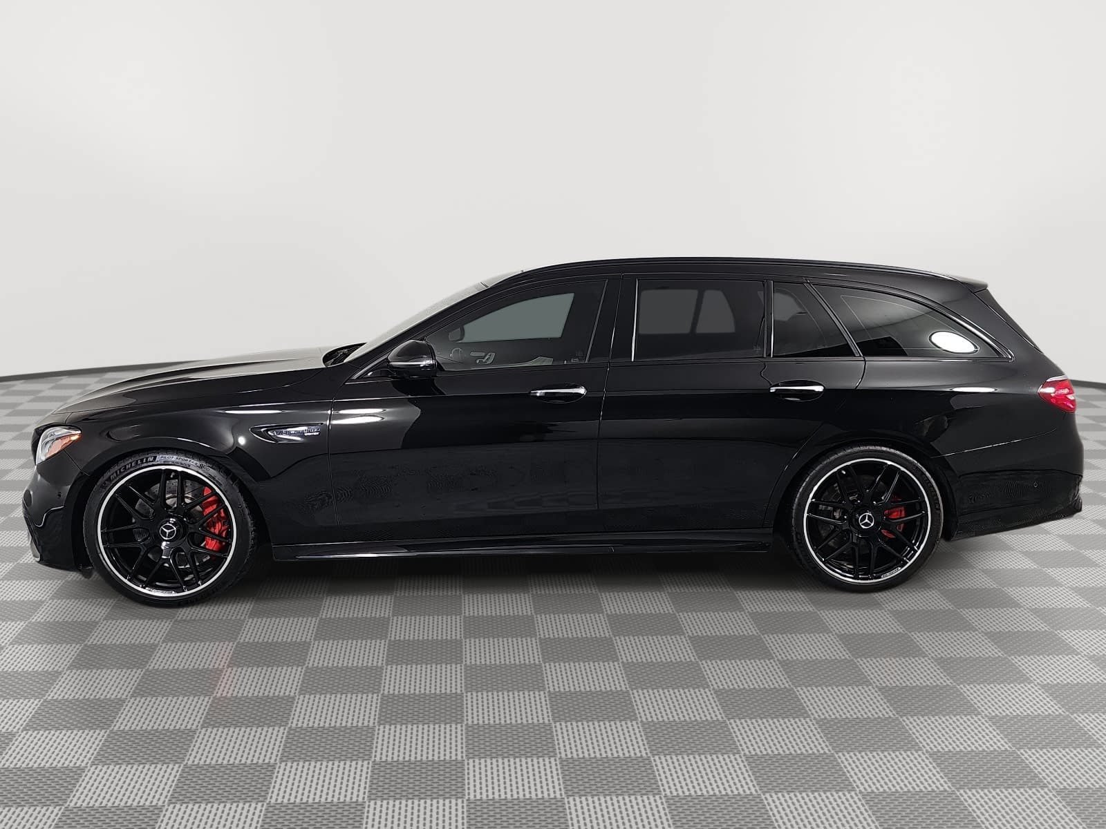 Used 2020 Mercedes-Benz E 63 AMG S image 5