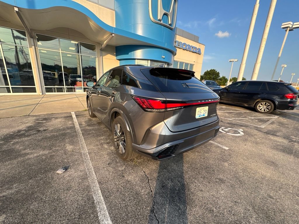 Used 2023 Lexus RX 500h F Sport w/ Accessory Package (2T) AWD/4WD image 18