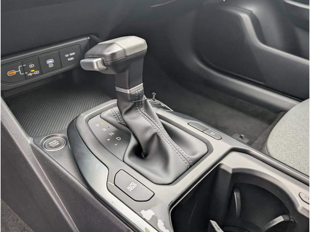 New 2025 Kia K4 LXS image 22