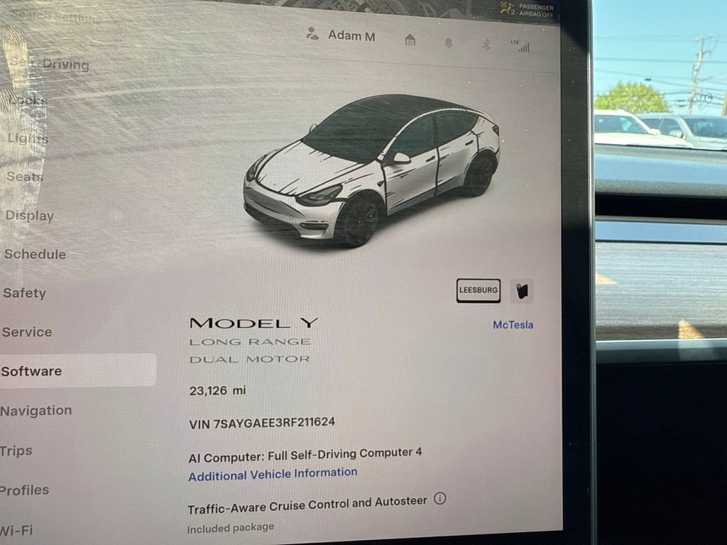 Used 2024 Tesla Model Y Long Range AWD/4WD image 17