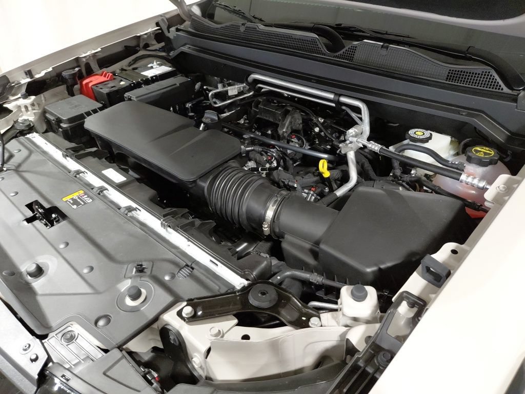 New 2026 Chevrolet Colorado ZR2 AWD/4WD image 38