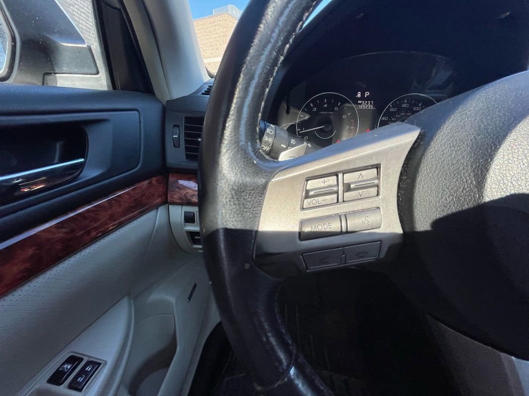 Used 2011 Subaru Outback 3.6R Limited w/ PWR Moonroof Pkg AWD/4WD image 13