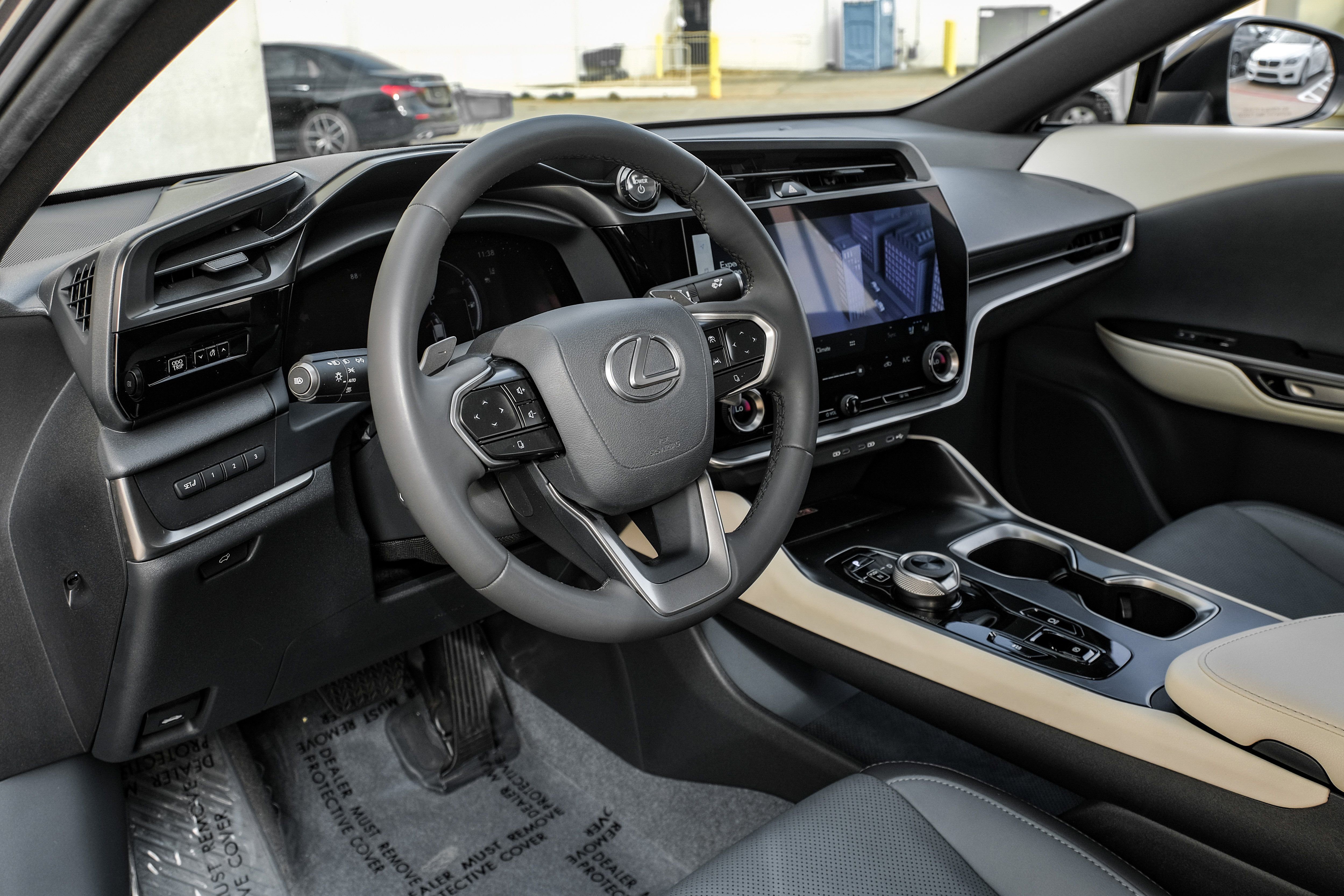 Used 2023 Lexus RZ 450e Premium w/ Technology Package image 2