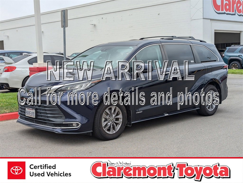 Used 2021 Toyota Sienna XLE