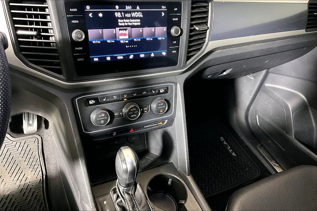 Used 2021 Volkswagen Atlas SE w/ Panoramic Sunroof Package image 26