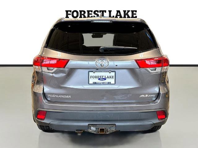 Used 2019 Toyota Highlander XLE image 6