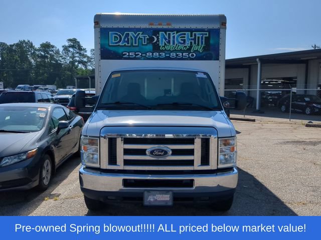 Used 2017 Ford E-350 and Econoline 350 Super Duty w/ Power Windows & Locks Group RWD image 7