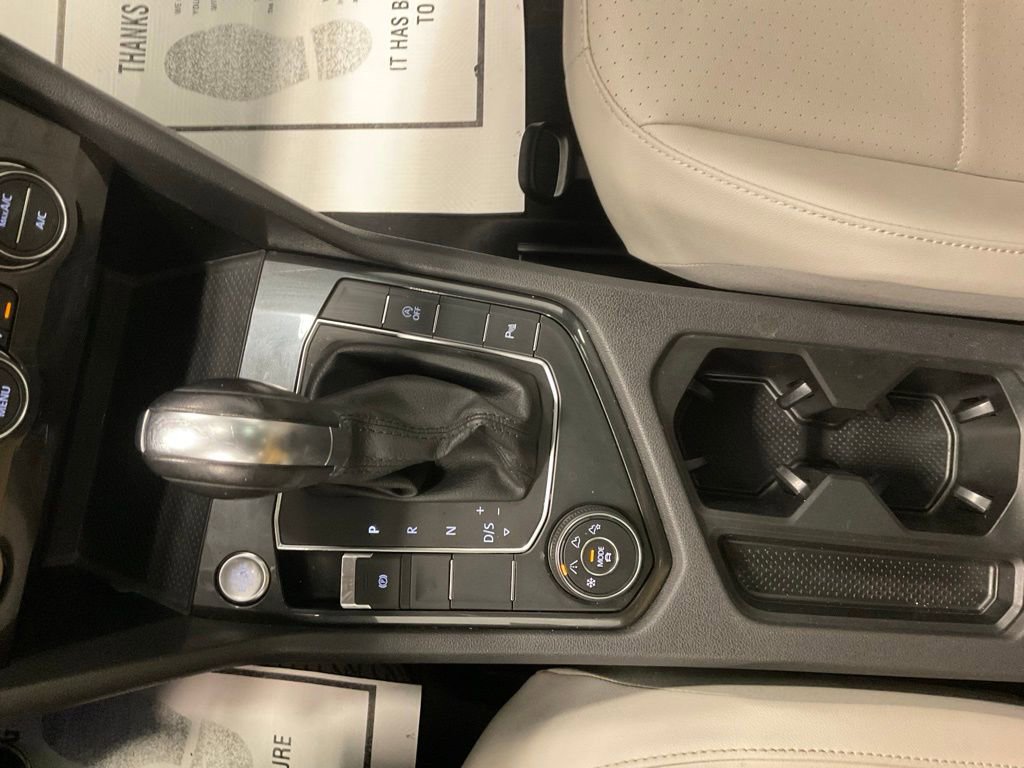 Used 2019 Volkswagen Tiguan SEL R-Line image 18