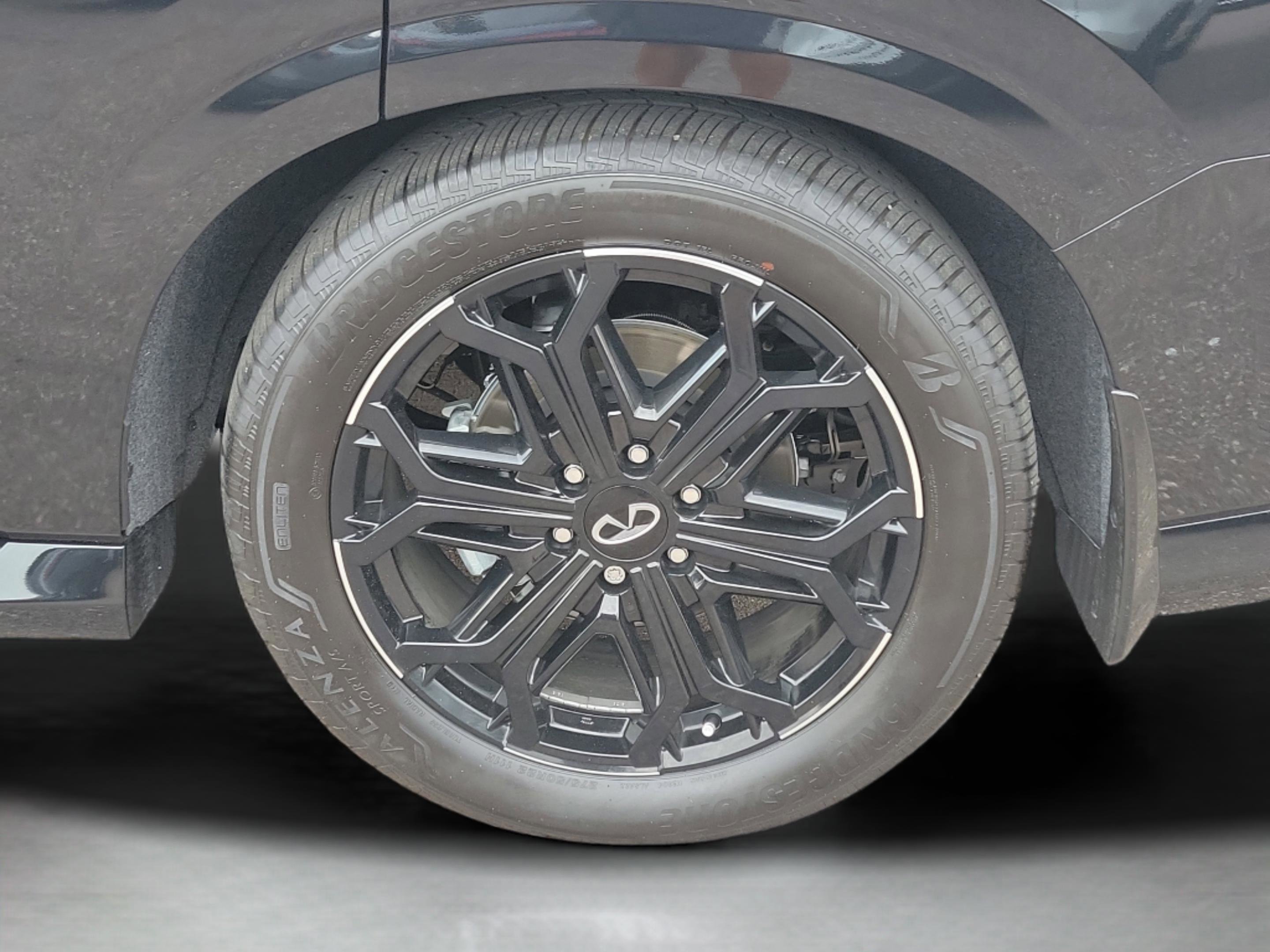 Certified 2026 INFINITI QX80 4WD w/ Sport Exterior Package image 29