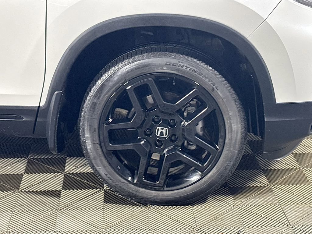Certified 2024 Honda Passport Black Edition image 25
