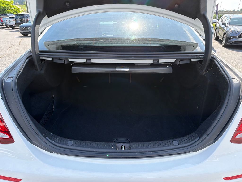 Used 2017 Mercedes-Benz E 300 image 18