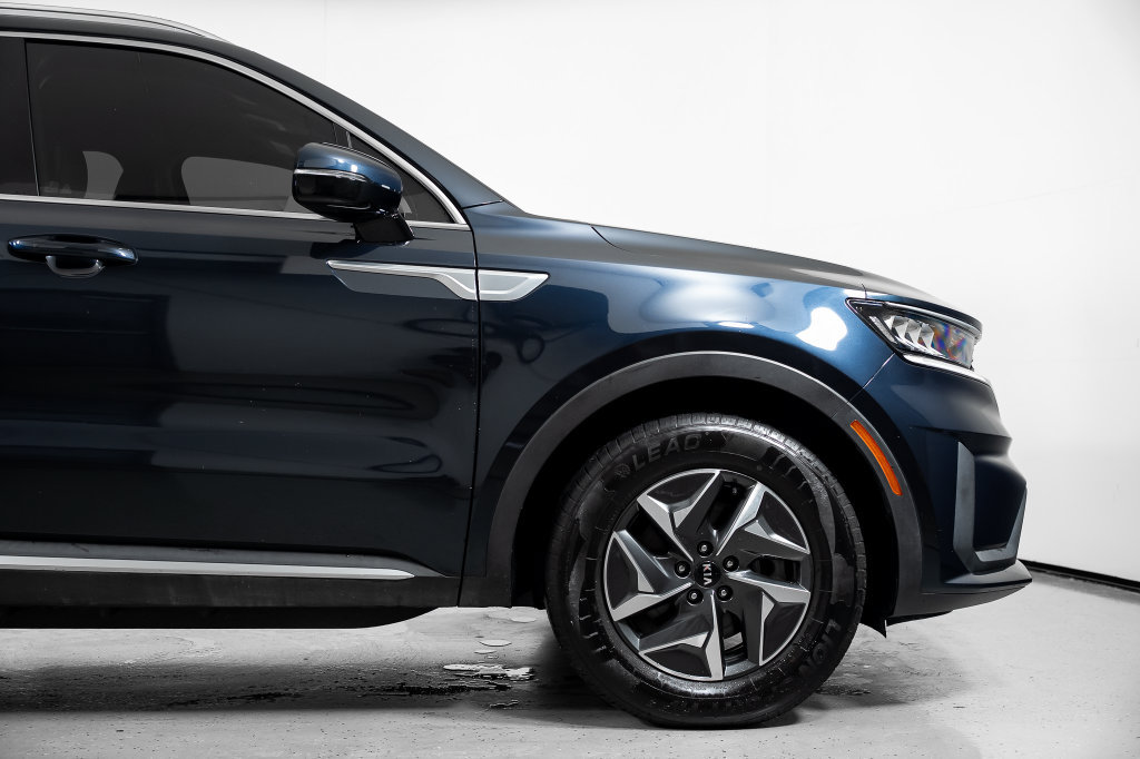 Used 2021 Kia Sorento S FWD image 4