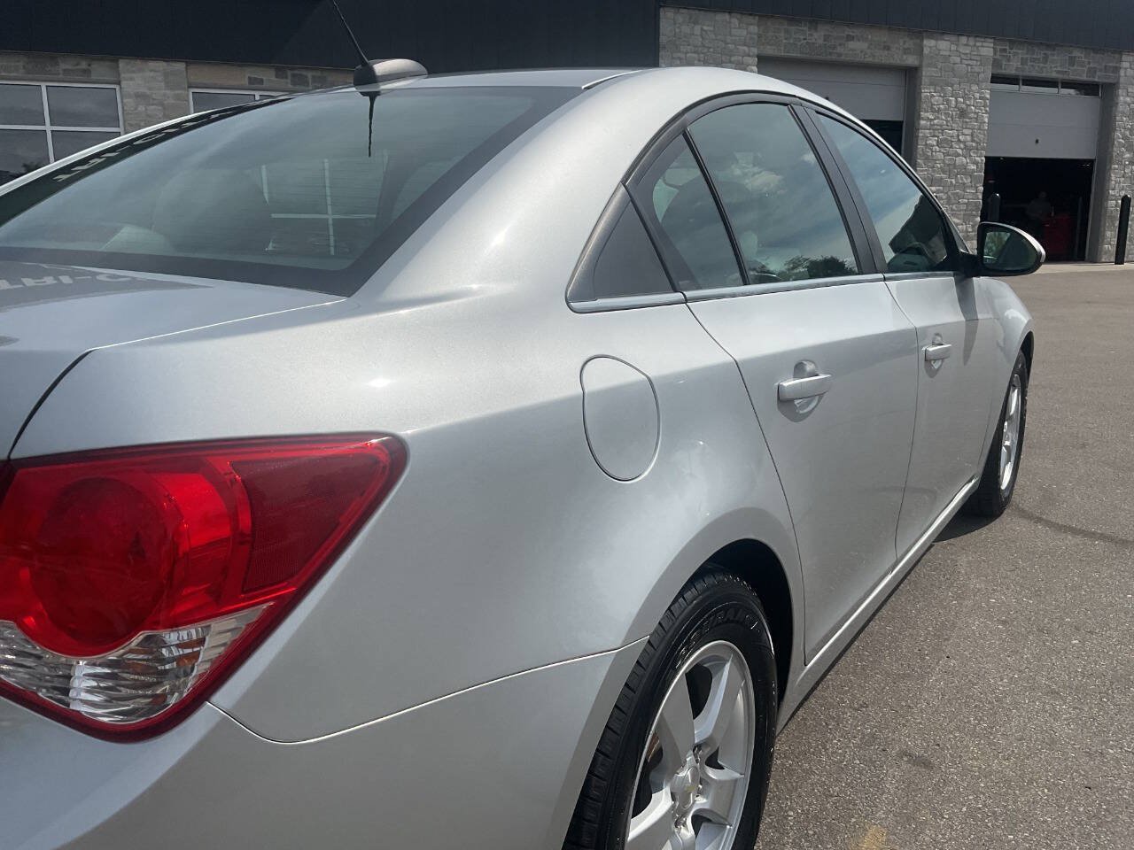 Used 2016 Chevrolet Cruze LT FWD image 8