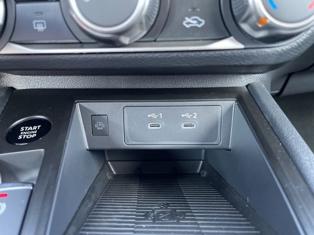 New 2025 Nissan Kicks SV image 21